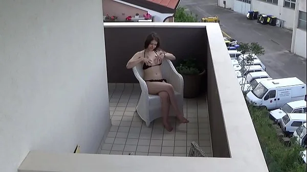 Spying my teen neighbour masturbating on her balcony