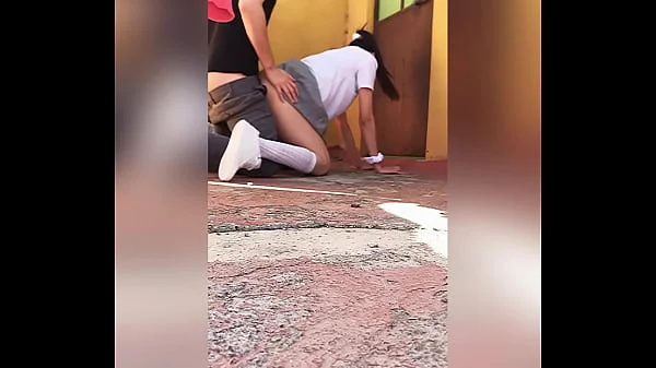 ALUMNOS de la TÉCNICA Teniendo SEXO en el Receso del Colegio Mientras la Directora Habla en el Micrófono !